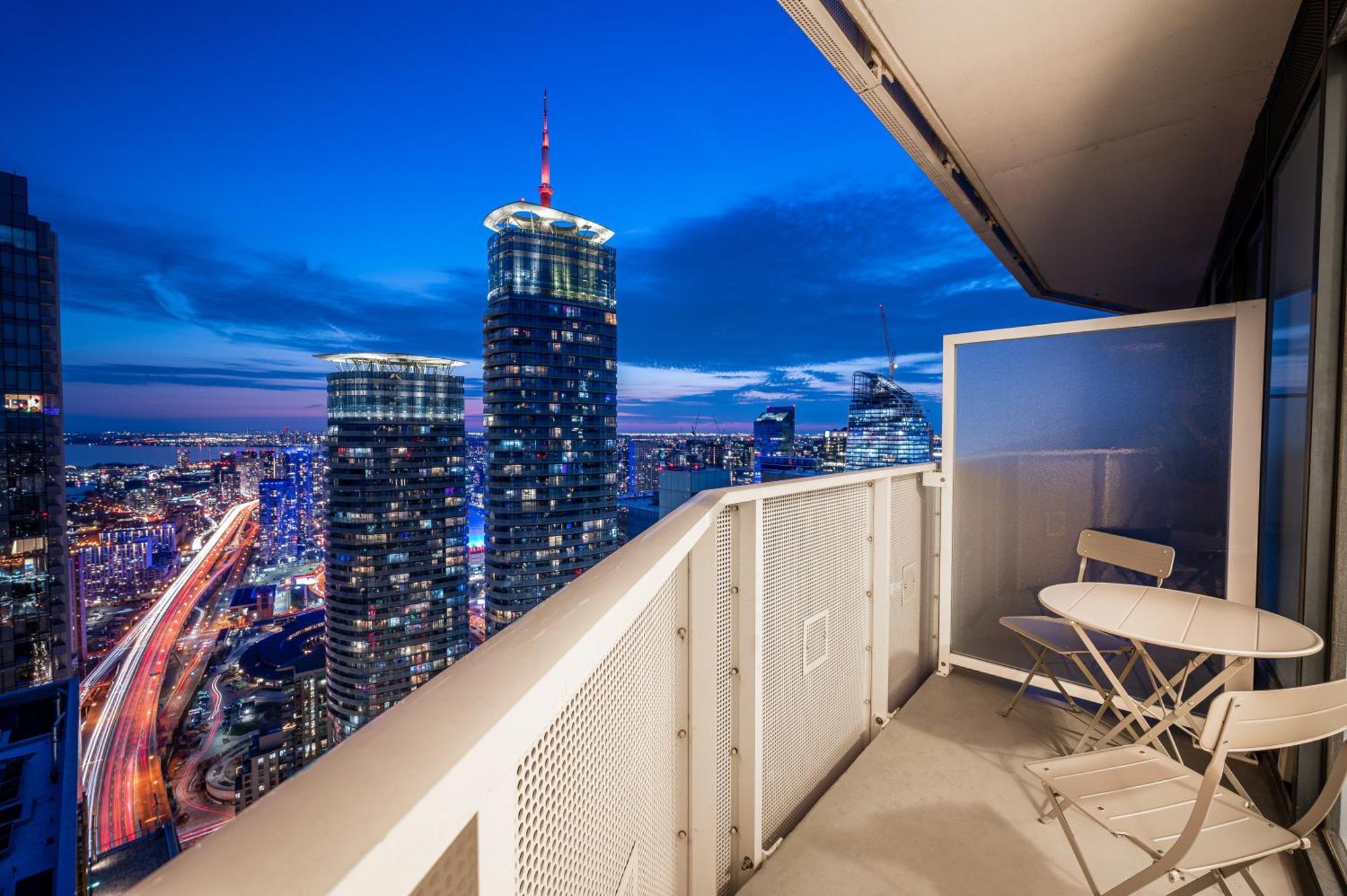 Presidential Suite Heart Of Downtown With Stunning View Toronto Esterno foto
